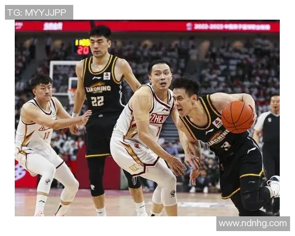 重庆篮球队以58分领跑世界杯积分榜展现强劲实力和出色表现